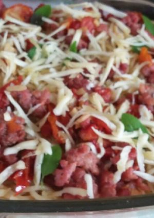 Foto de Macarrão com linguiça e tomate seco