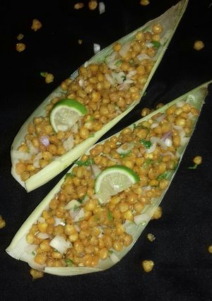 A picture of American crispy corn chat.