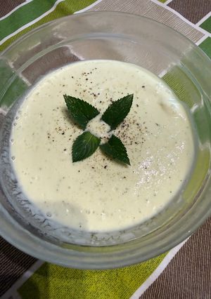 Foto di Zuppa di cetrioli fredda