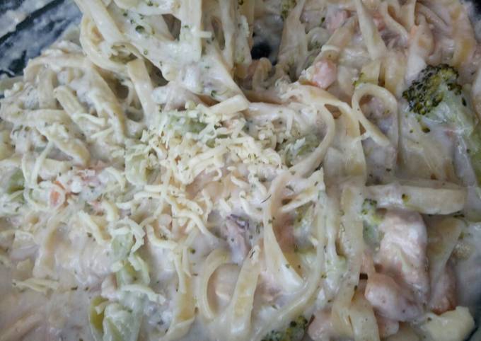 Creamy fettuccine