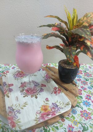 A picture of Rose sharbat.