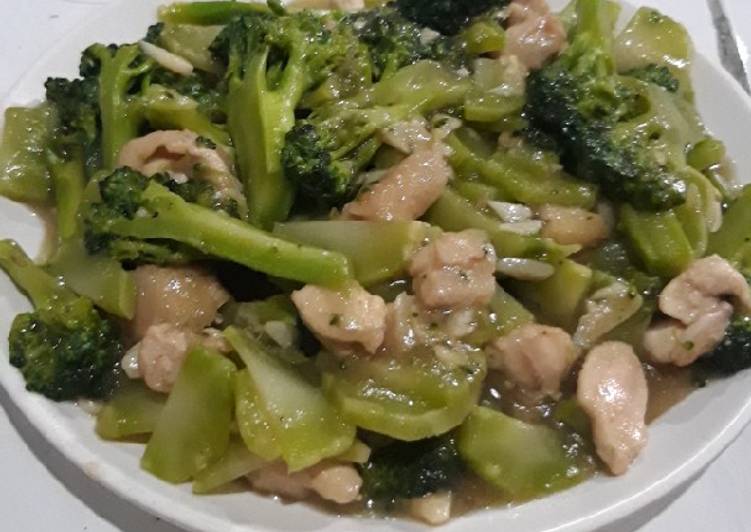 Brokoli ca ayam bumbu saus tiram