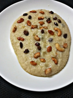 கோதுமை ரவை ஸ்வீட் பொங்கல் செய்முறை முக்கிய புகைப்படம்
