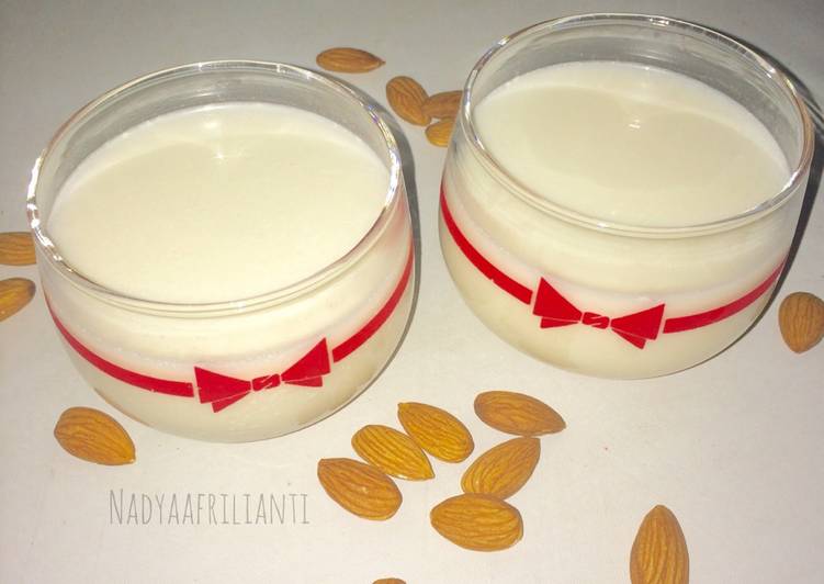 Homemade Almond Milk (susu almond)