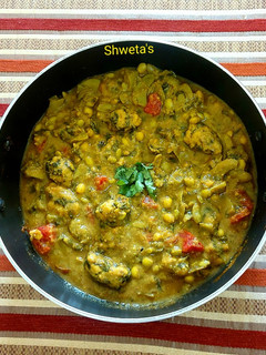 પાપડી મુઠીયા નુ શાક(Papadi Muthiya sabji recipe in Gujarati) (Jain) રેસીપી મુખ્ય ફોટો
