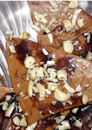 A picture of Caramel candy chocolate.