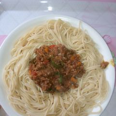 A picture of Spaghetti Bolognese.
