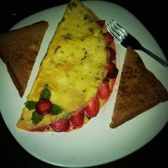 A picture of Strawberry Omelette🍓🍳.