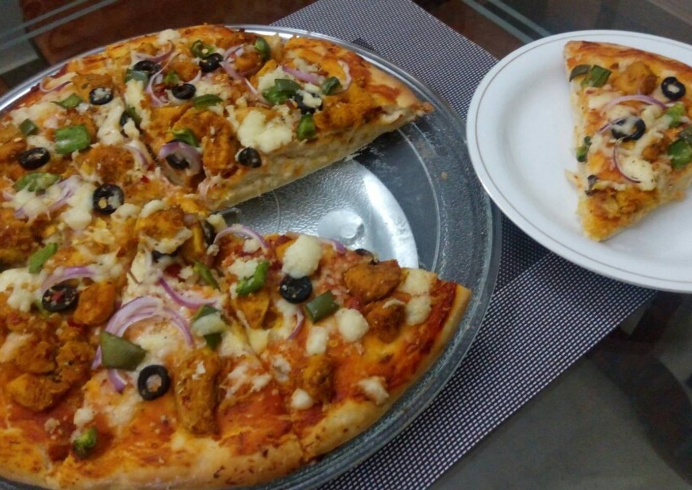 Chicken Tikka Pizza