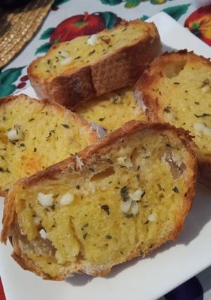 Una foto de Receta de pan con ajo