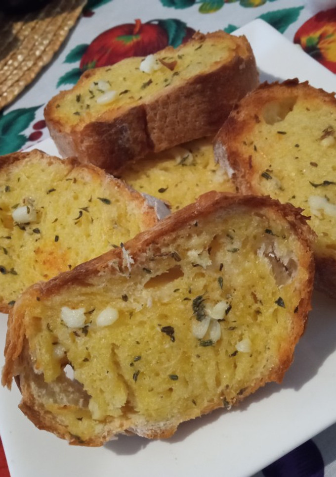 Una foto de Receta de pan con ajo
