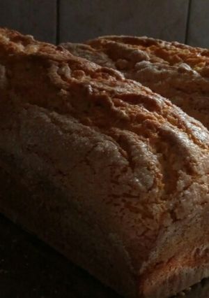 Una foto de Budín con nueces☕🎆🎊