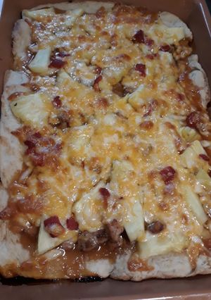 A picture of Sweet and Sour Pizza.