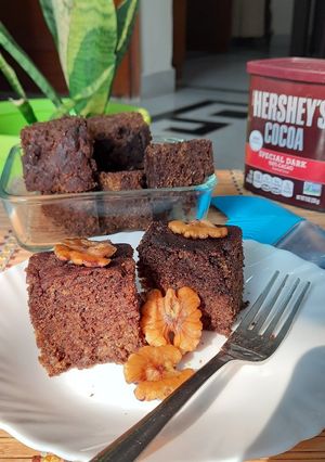 A picture of Chocolate Walnut Eggless Brownies.