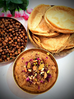 नवमी का भोग प्रसाद (navami ka bhog prasad recipe in Hindi) रेसिपी मुख्य फोटो