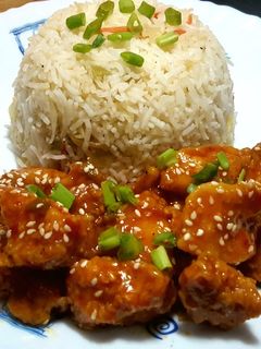 A picture of Dragon Chicken with Vegetable Fried Rice !.