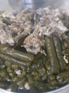 صورة لوصفة ورق عنب مع الليه والعصاعيص 😋🤭