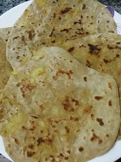 உருளைக்கிழங்கு சப்பாத்தி செய்முறை முக்கிய புகைப்படம்