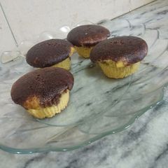 A picture of Double layer cup cakes.