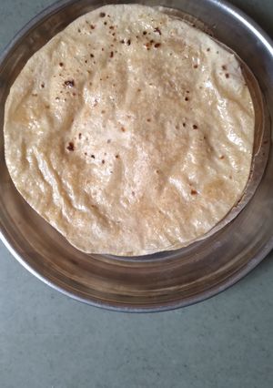 ફુલ્કા રોટી (Fulka Roti Recipe In Gujarati) રેસીપી મુખ્ય ફોટો