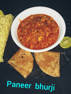 પનીર ભુરજી(Paneer Bhurji recipe in Gujarati) રેસીપી મુખ્ય ફોટો