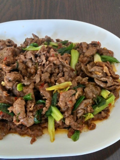 蔥爆嫩牛肉片 的食譜成品照片