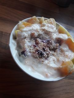 Una foto de Gachas de avena con frutas