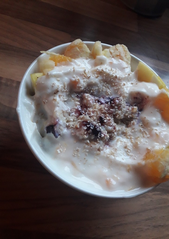 Una foto de Gachas de avena con frutas
