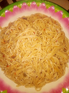 A picture of Simple pasta jallof.