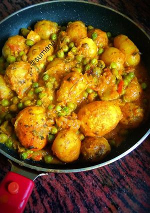 নতুন আলু কড়াইশুটির দম (kadaishuntir dom recipe in Bengali) রেসিপির প্রধান ছবি