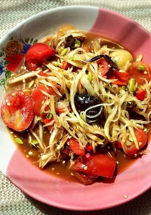 Hình của món Sôm tằm (sụm).