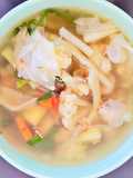 Sup ayam ala solaria