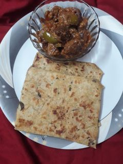 চৌকো মসলা পরোঠা ও চিলি সোয়া (chouko methi parotha o chili soya recipe in Bengali) রেসিপির প্রধান ছবি
