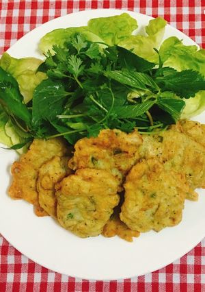 Hình của món Cá Cơm Shirasu Chiên Bột.