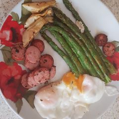 A picture of Lemon Buttered Asparagus.😀.