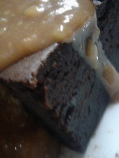 Una foto de Torta bizcochuelo de chocolate para Microondas rápida, fácil, económica y rica