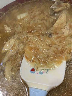 A picture of Egyptian Orzo Soup.