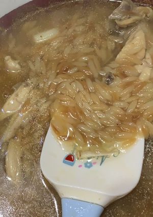 A picture of Egyptian Orzo Soup.