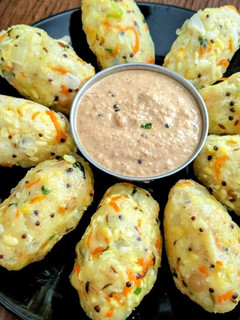 ரவை கொழுக்கட்டை(Rava kolukattai recipe in tamil) செய்முறை முக்கிய புகைப்படம்