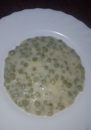 Tejfölös borsófőzelék recept fotója
