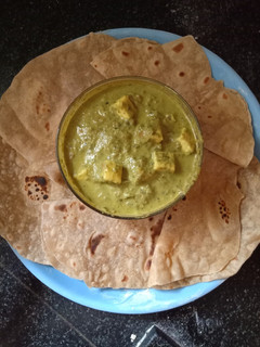 பாலக் பன்னீர் (Paalak paneer recipe in tamil) செய்முறை முக்கிய புகைப்படம்
