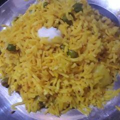 A picture of Matar pulao.