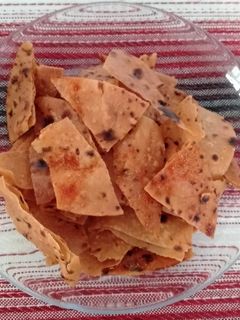 તળેલી મસાલા રોટલી (Fried Masala Rotli Recipe In Gujarati) રેસીપી મુખ્ય ફોટો