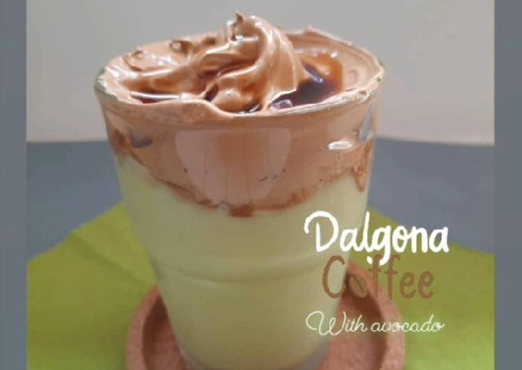 Dalgona coffee with avocado