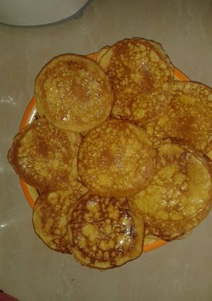 Una foto de Panquecas esponjosas con cerelac