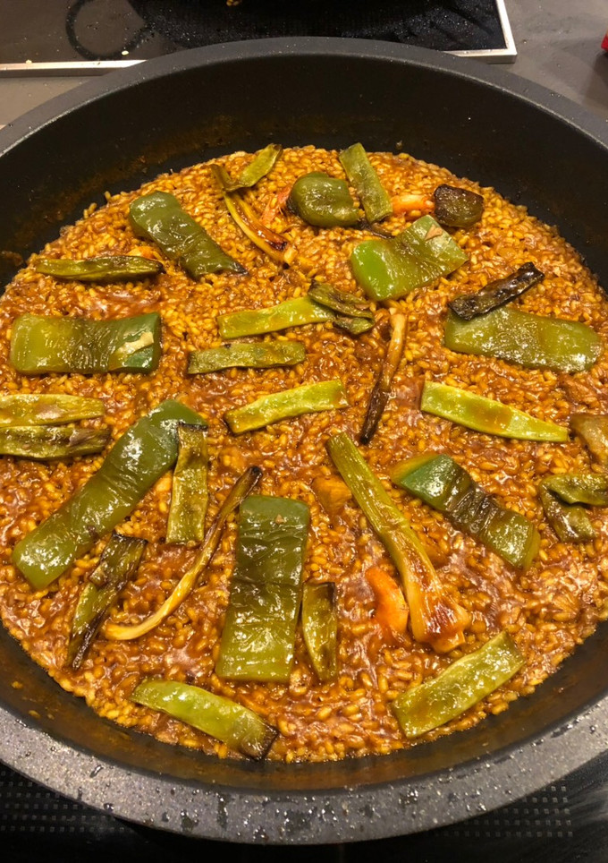 Una foto de Arroz con atún y cebolla
