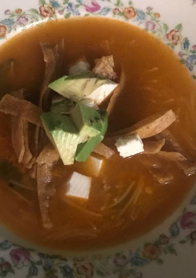 Una foto de Sopa huasteca de fideos