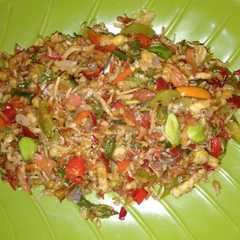 รูปของ Oseng kulit melinjo dan teri tempe