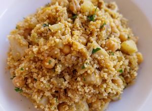Foto principal de Cous cous con col y garbanzos