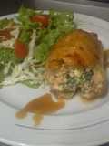 Pollo relleno de ricota, espinaca y nueces
